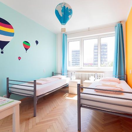 Patio Hostel Братислава Экстерьер фото