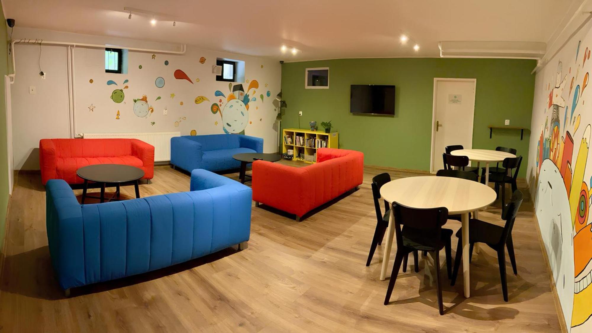 Patio Hostel Братислава Экстерьер фото