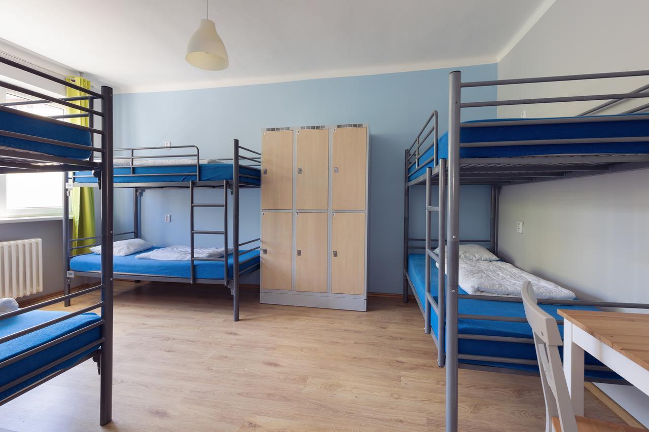 Patio Hostel Братислава Экстерьер фото
