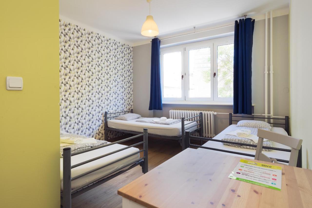 Patio Hostel Братислава Экстерьер фото