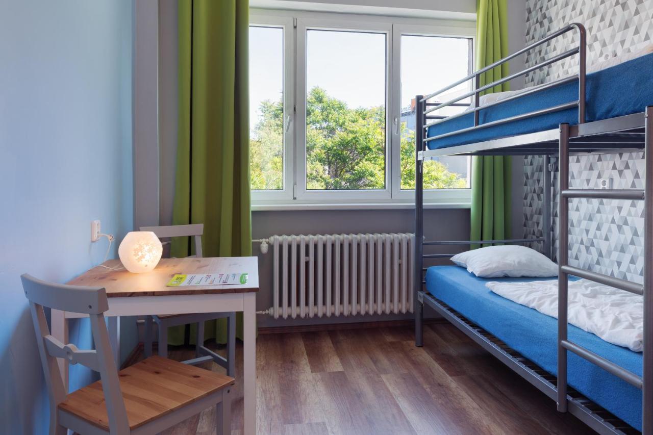 Patio Hostel Братислава Экстерьер фото