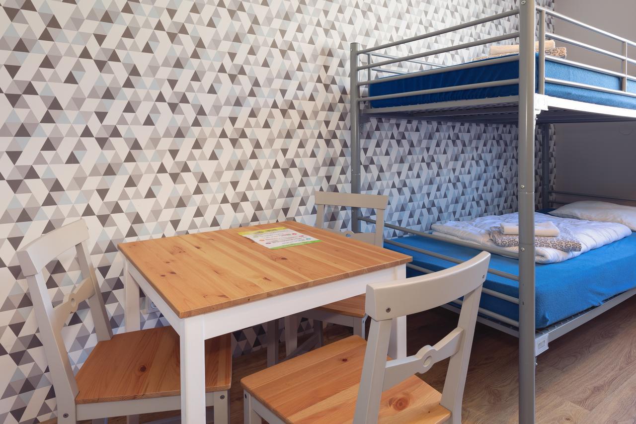 Patio Hostel Братислава Экстерьер фото
