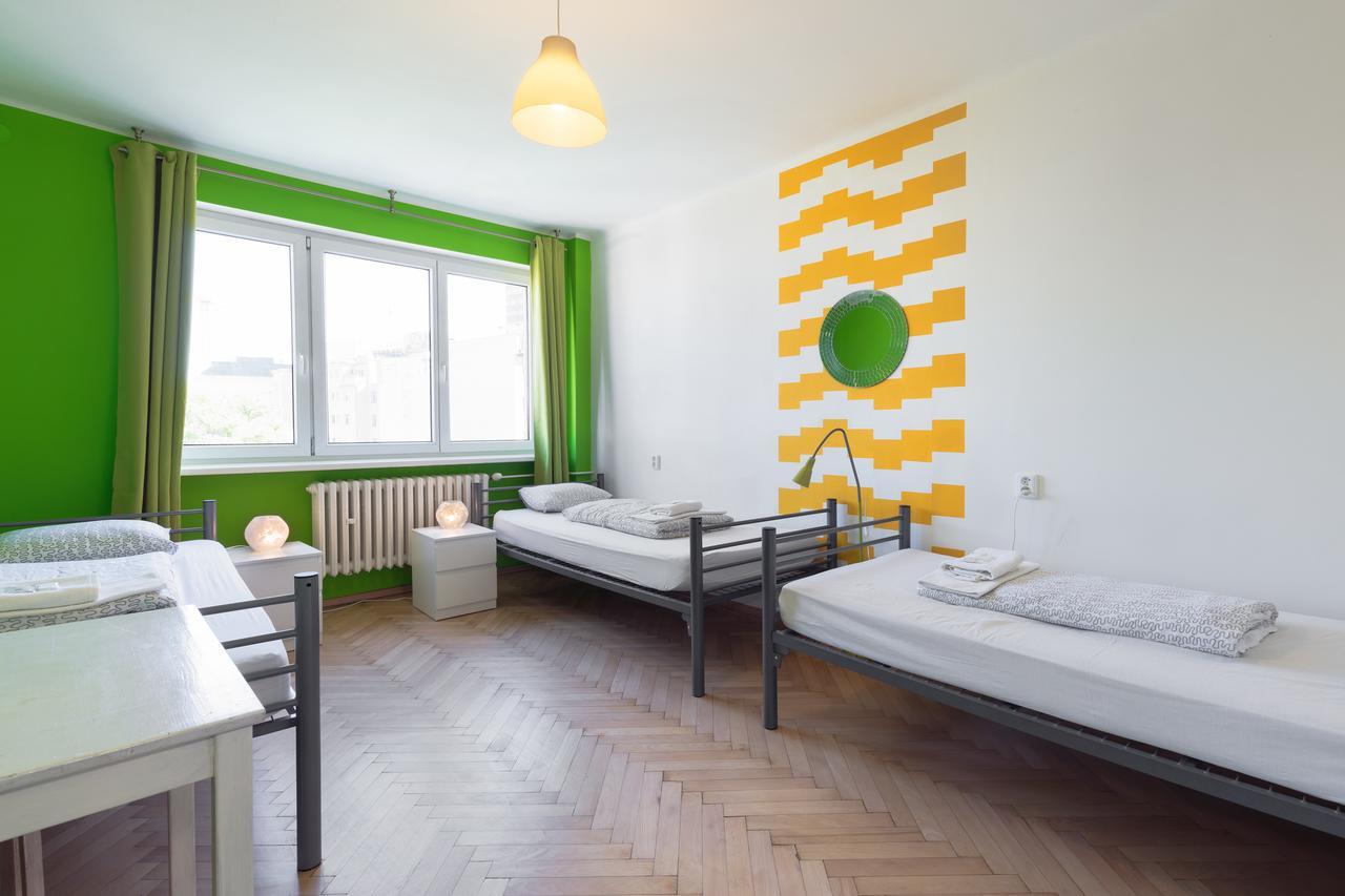 Patio Hostel Братислава Экстерьер фото