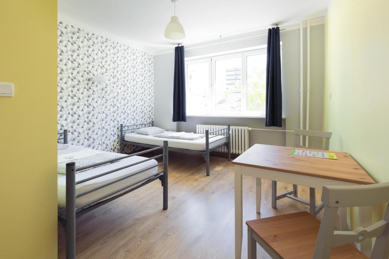 Patio Hostel Братислава Экстерьер фото