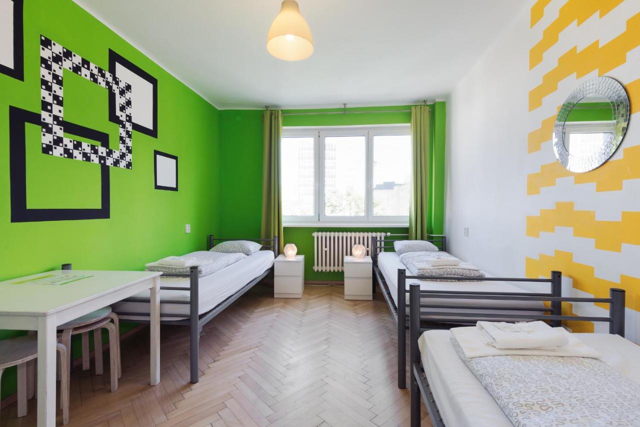 Patio Hostel Братислава Экстерьер фото