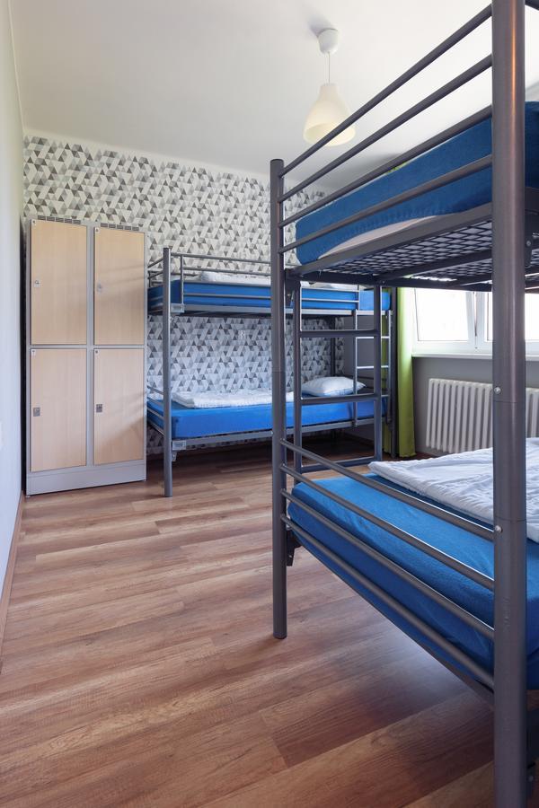 Patio Hostel Братислава Экстерьер фото